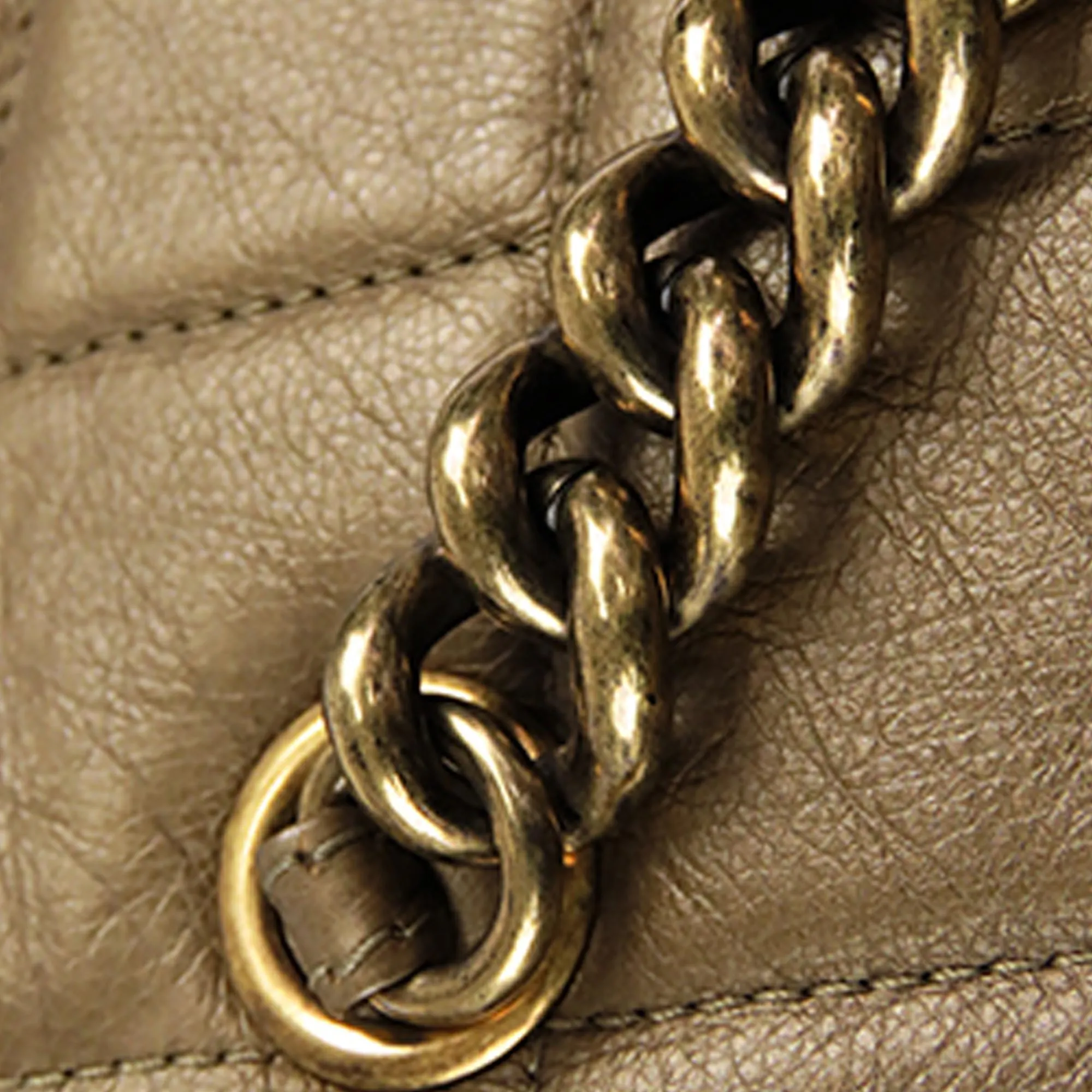 Chanel CC Matelasse Tote (SHG-oRHUqJ)
