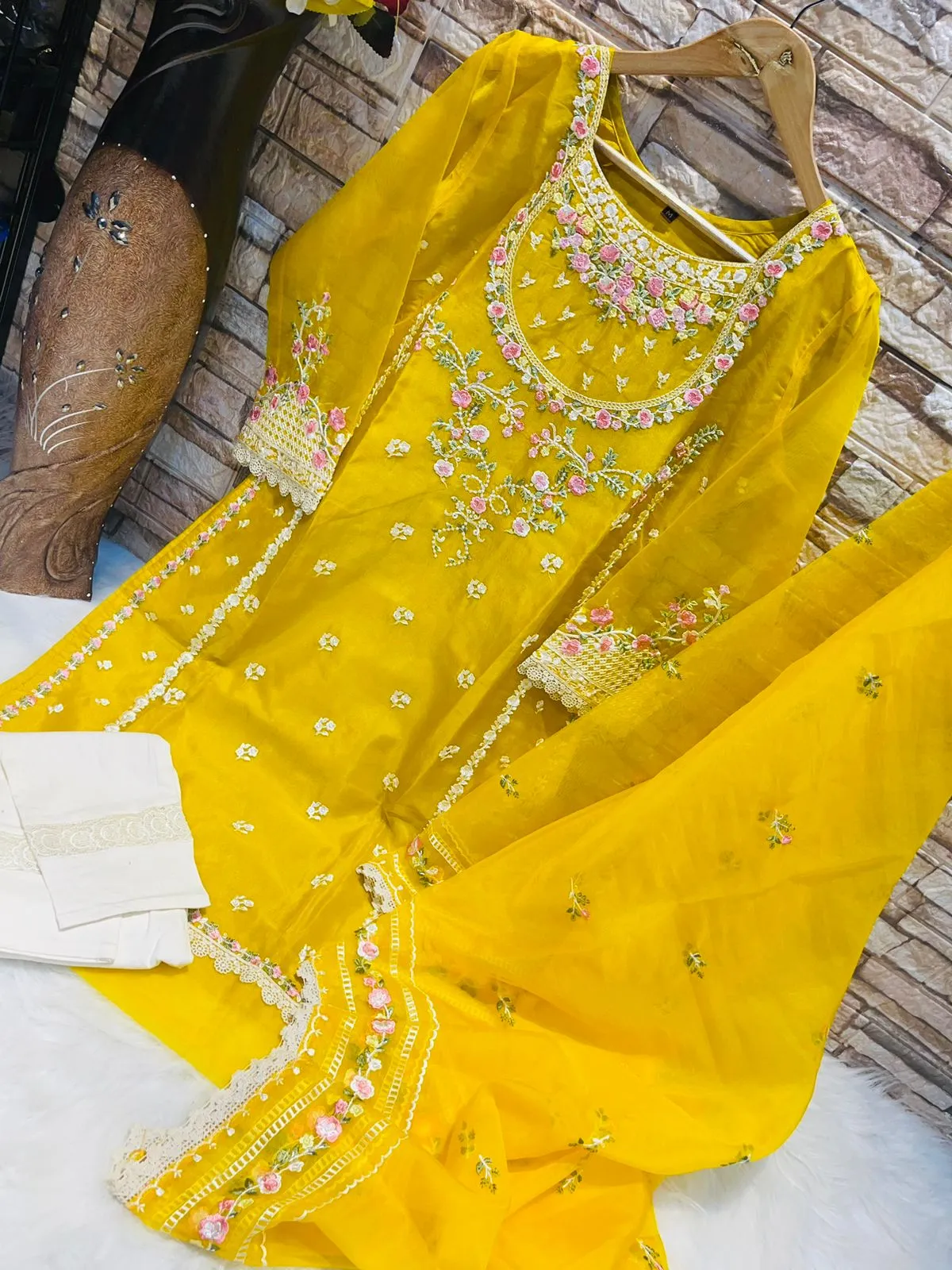 Deepsy Dno. D-259 Pure orgnaza with embroidery Suits