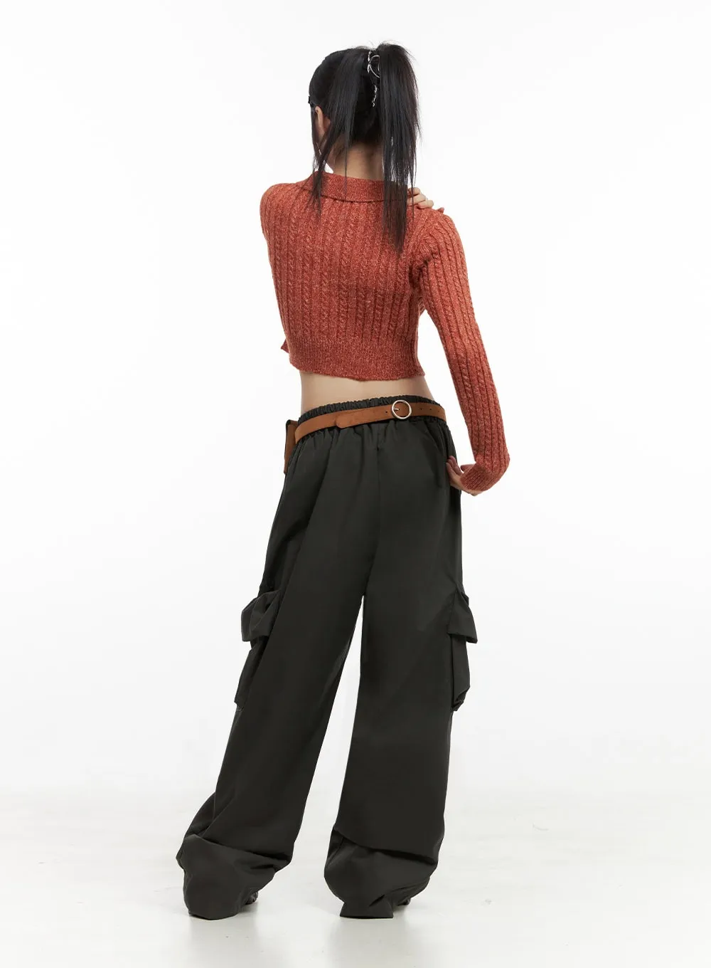 Slim-Fit Collared Zip Crop Top IO430