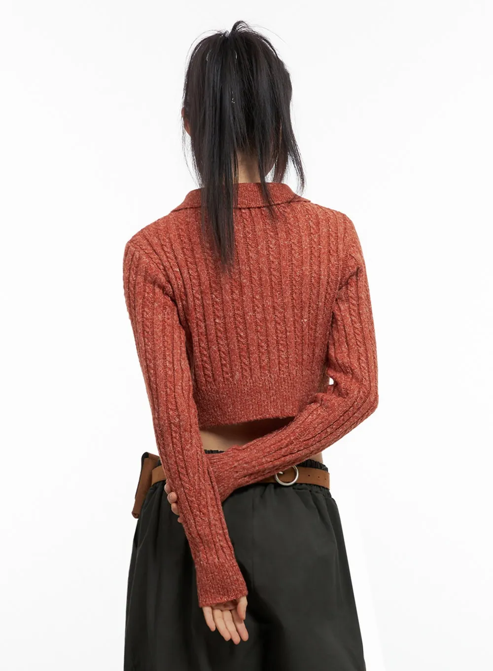 Slim-Fit Collared Zip Crop Top IO430