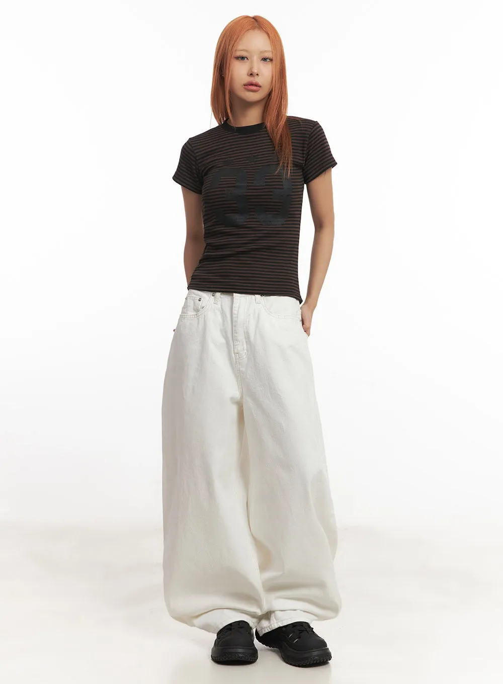Striped Slim-Fit Graphic Top IA515