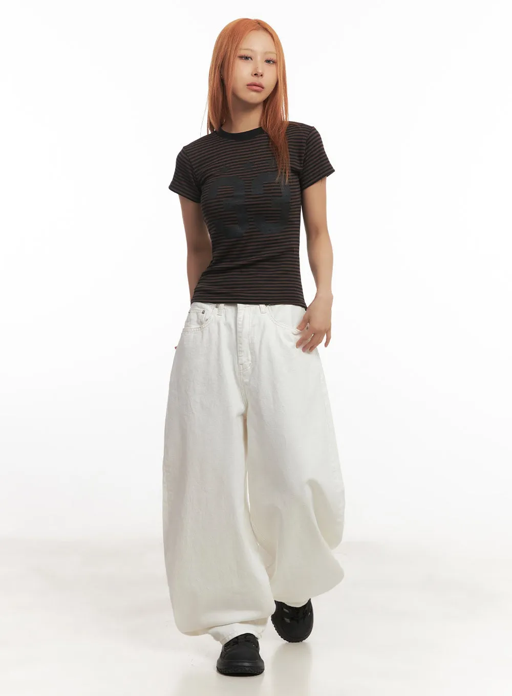 Striped Slim-Fit Graphic Top IA515